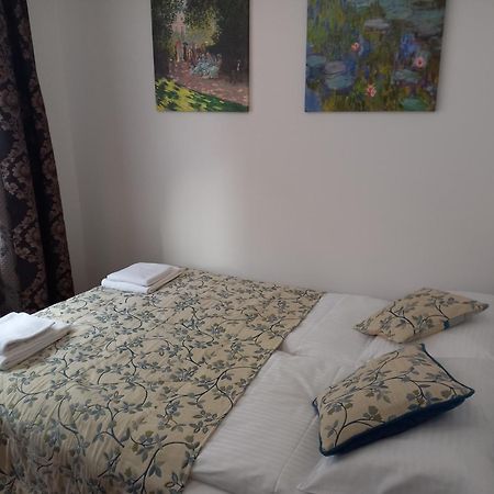 Aparthotel "Apartamenty Korona" W Cieplicach Przy Basenach Termy Cieplickie Koronacieplic,Pl Jelenia Góra Zewnętrze zdjęcie