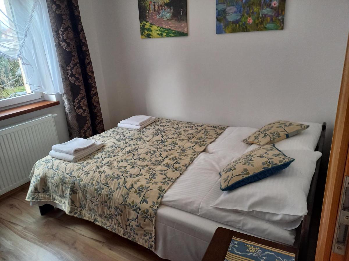 Aparthotel "Apartamenty Korona" W Cieplicach Przy Basenach Termy Cieplickie Koronacieplic,Pl Jelenia Góra Zewnętrze zdjęcie