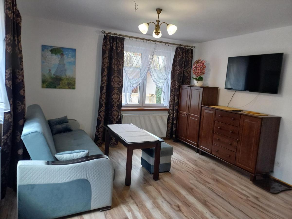 Aparthotel "Apartamenty Korona" W Cieplicach Przy Basenach Termy Cieplickie Koronacieplic,Pl Jelenia Góra Zewnętrze zdjęcie