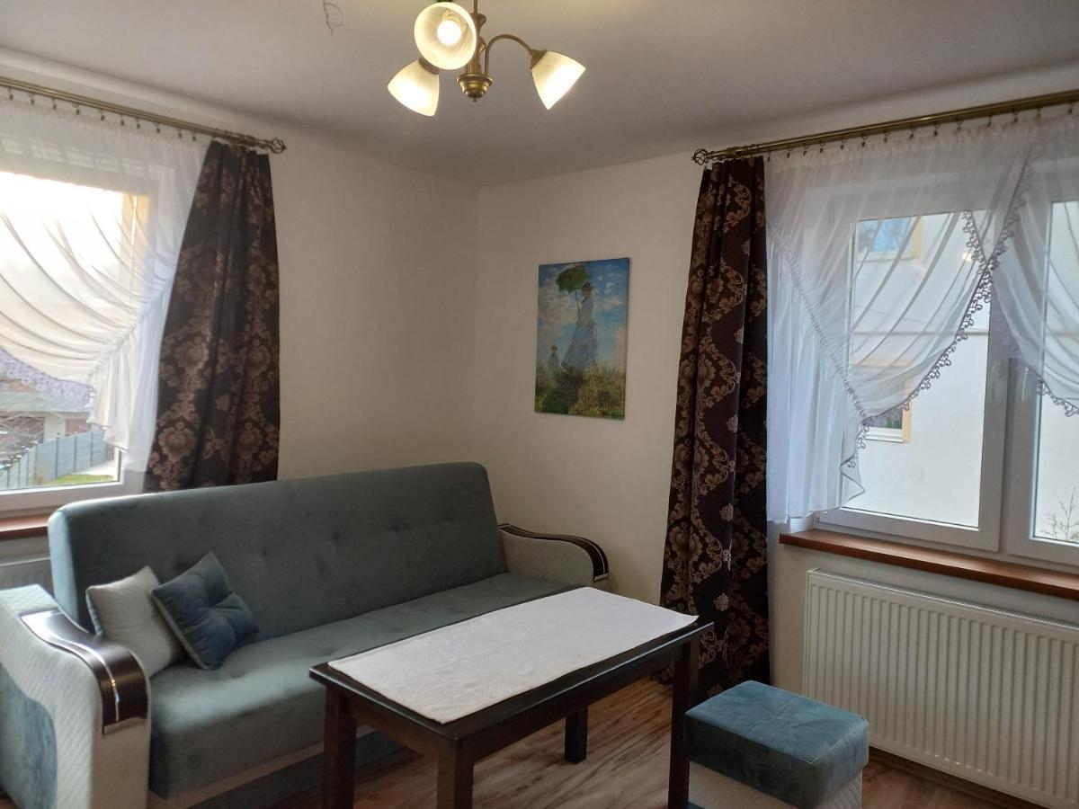 Aparthotel "Apartamenty Korona" W Cieplicach Przy Basenach Termy Cieplickie Koronacieplic,Pl Jelenia Góra Zewnętrze zdjęcie