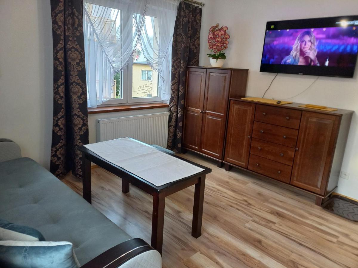 Aparthotel "Apartamenty Korona" W Cieplicach Przy Basenach Termy Cieplickie Koronacieplic,Pl Jelenia Góra Zewnętrze zdjęcie